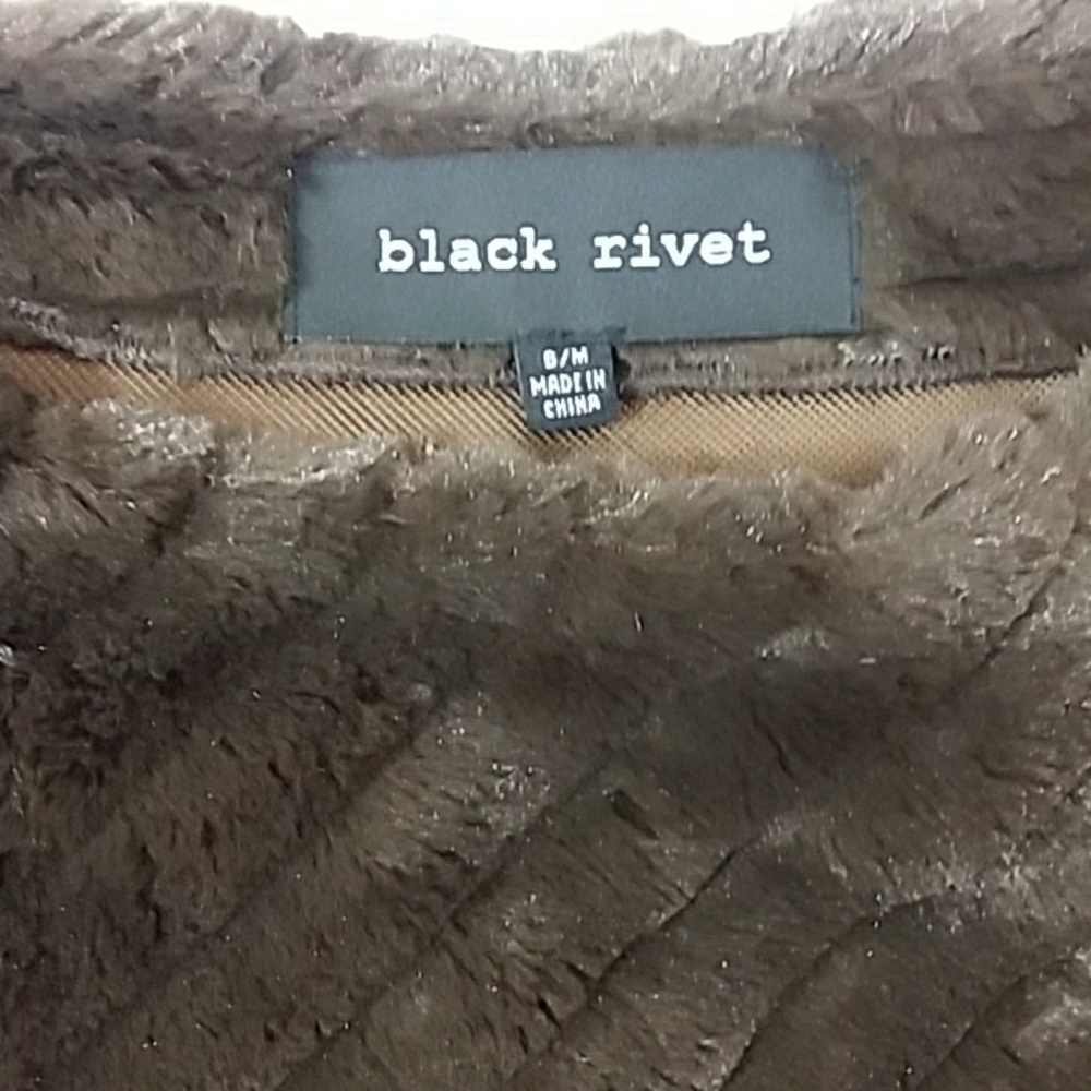 Brown fur Shawl by Black Rivet - Picture 2 of 2